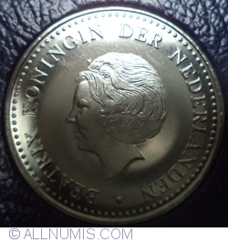 Image #2 of 2 ½ Gulden 1982