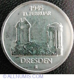 5 Mark 1985 A - In remembrance of the victims of WWII-bombing of Dresden