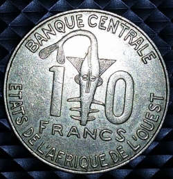 Image #1 of 10 Francs 2009