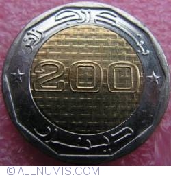 200 Dinars 2012