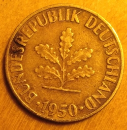 Image #2 of 10 Pfennig 1950 F