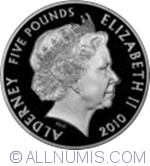 5 Pounds 2010 - Logodna Printului Willian cu Catherine Middleton