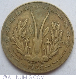 Image #2 of 10 Francs 1968