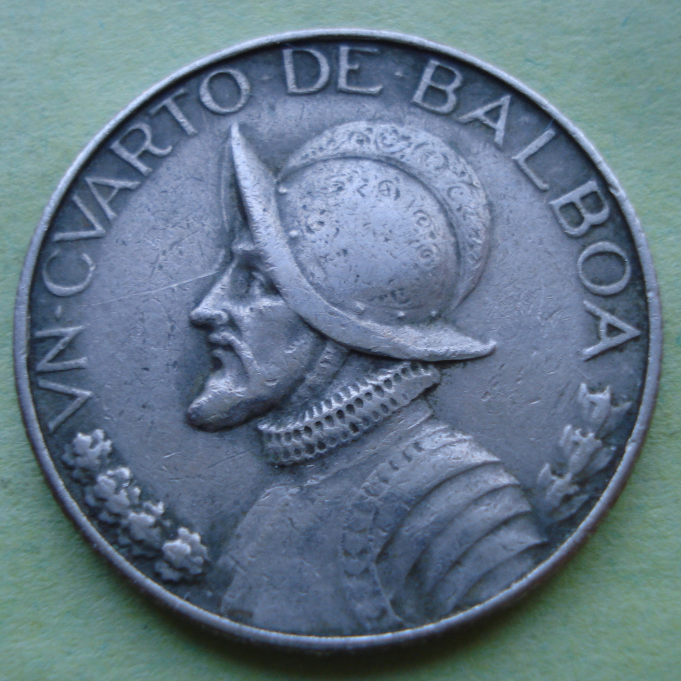 SCARCE FREE P&P 1980 Panama 1/4 Balboa Coin 