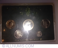Image #1 of Mint Set 1986