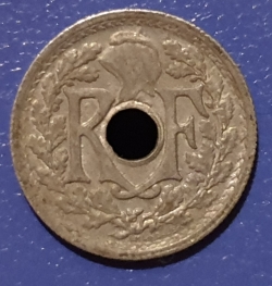 Image #2 of 10 Centimes 1945 B
