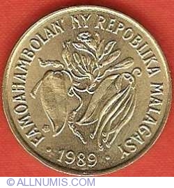 Image #2 of 10 Franci (2 Ariary) 1989