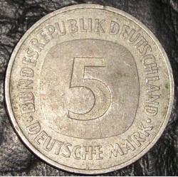 5 Mark 1976 D