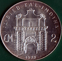 2 Pounds 1973 - Mdina Gate.